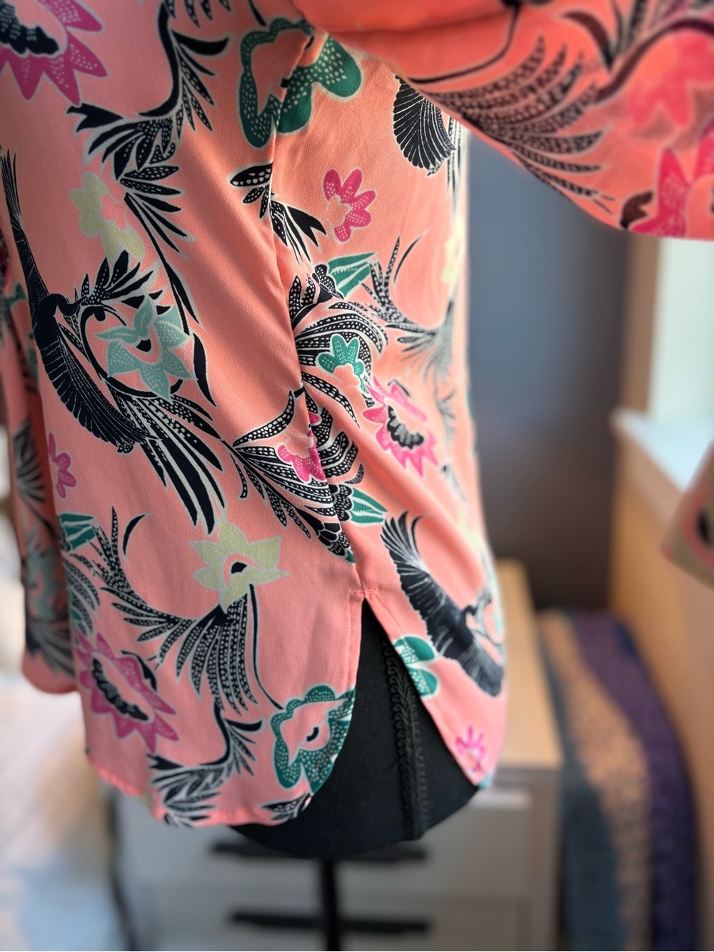 Banana Republic Coral Pink Tropical Print Popover Long Sleeve blouse - Picture 12 of 14